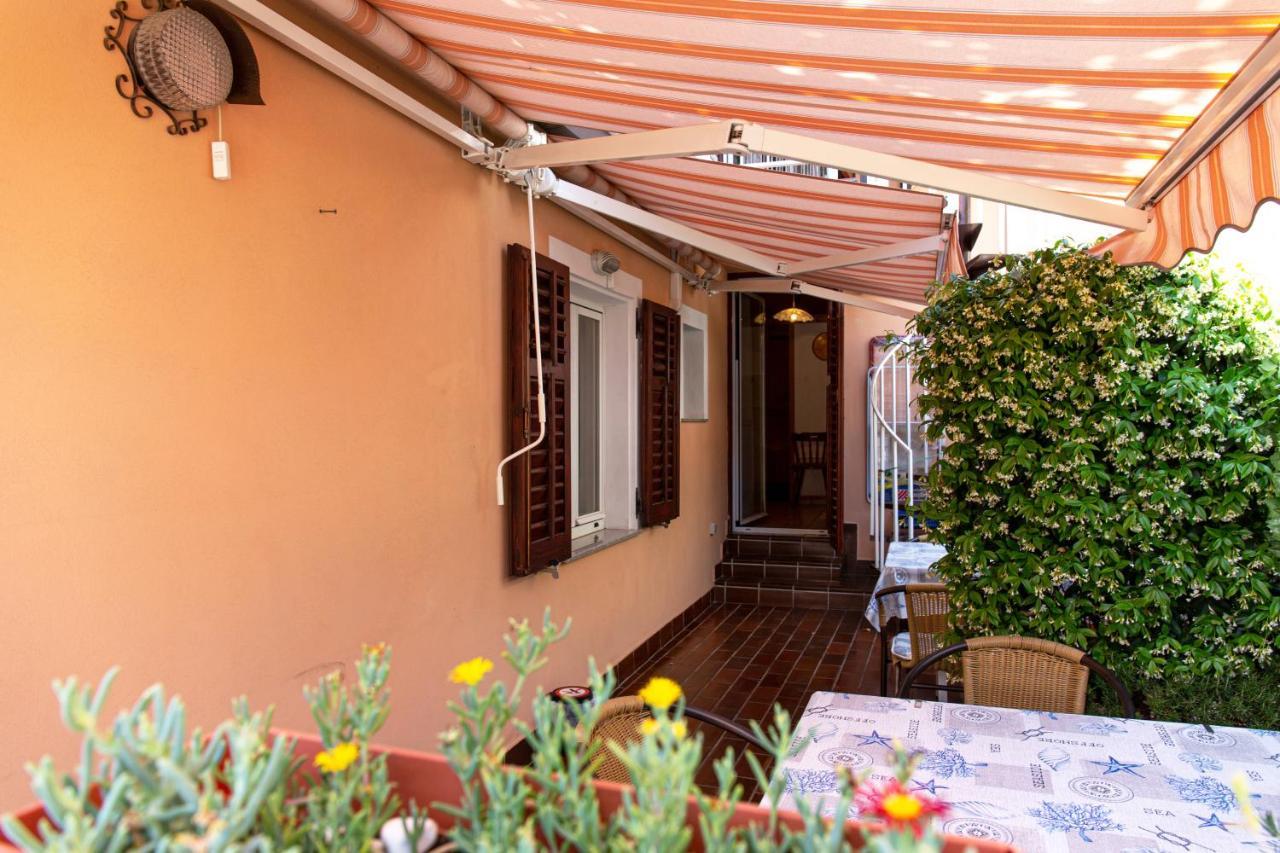 Apartmaji Pri Perotu Izola Exterior foto